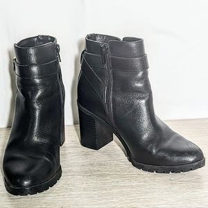 Giani Bernini Black Chunky Heel Leather Boots Size 8